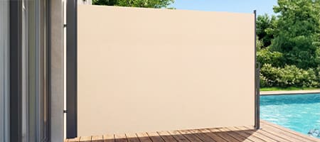 Retractable side awning